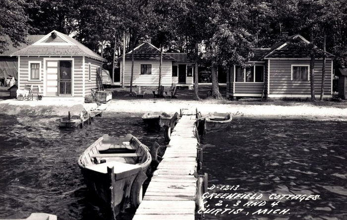 Curtis - Vintage Postcard (newer photo)